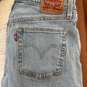 501 ‘90s Levi Jeans - Mid rise